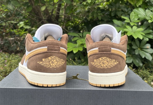 Air Jordan 1 Low GS Cacao Wow  FB2216-200   36-47.5 M54